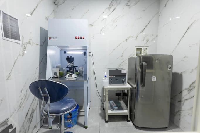 Laboratory workstation used for semen analysis