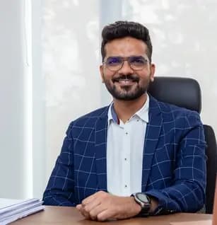Senior embryologist at Angel Fertility Clinic